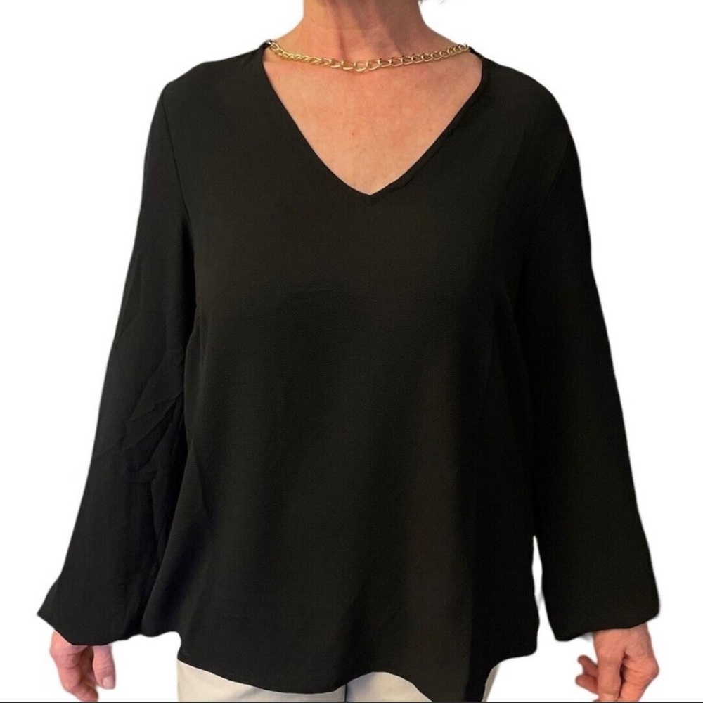 Michael Kors Women’s V Neck Chain Detail Black Long Sleeves Top Size M NWT